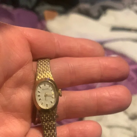 Pulsar | Accessories | Gold Plated Pulsar Womens Watch  display picture 3